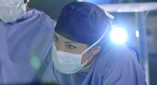 Saving Hope, au-delà de la médecine - Season 2 - En bloc - Film