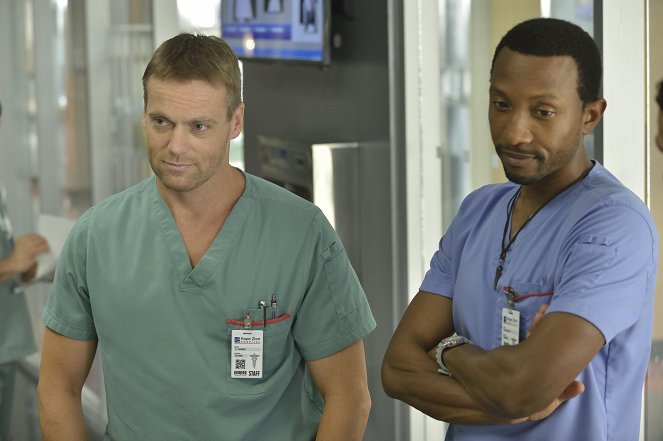 Saving Hope - Season 2 - Nottingham 7 - Photos