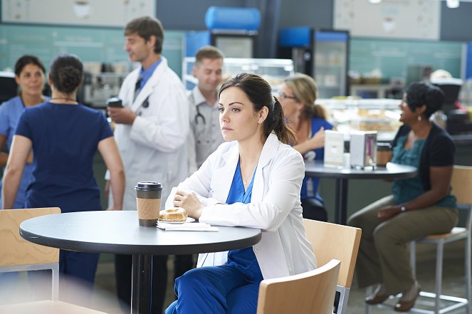 Saving Hope - Wide Awake - Filmfotók