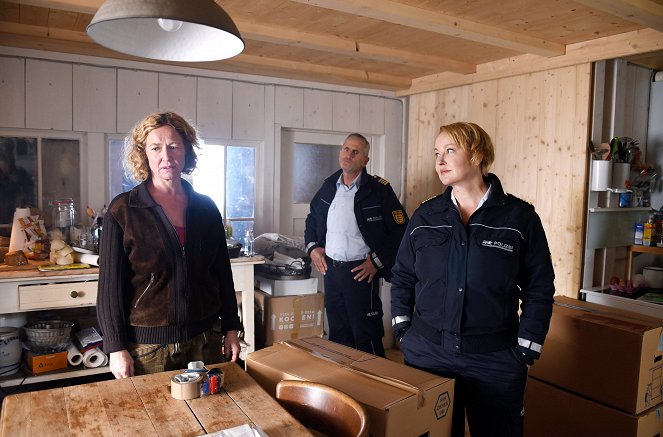 WaPo Bodensee - Season 6 - Family Business - Z filmu - Charlotte Crome, Tim Wilde, Floriane Daniel