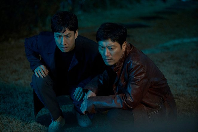 Dr Mózg: W otchłani świadomości - Rozdział 2 - Z filmu - Sun-kyun Lee, Hee-sun Park