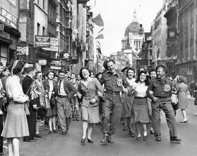 Tony Robinson's VE Day: Minute by Minute - Film