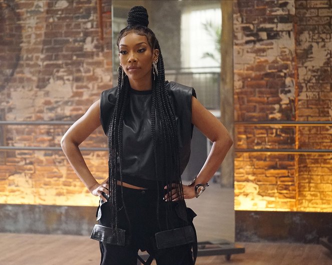Queens - Who You Calling a Bitch? - Photos - Brandy Norwood
