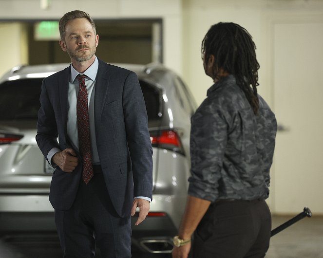 The Rookie - Season 4 - Fire Fight - Photos - Shawn Ashmore