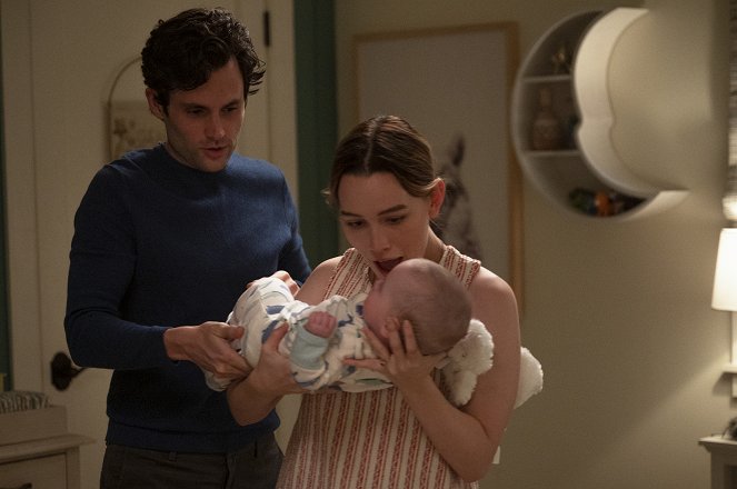 You - Season 3 - And They Lived Happily Ever After - Photos - Penn Badgley, Victoria Pedretti
