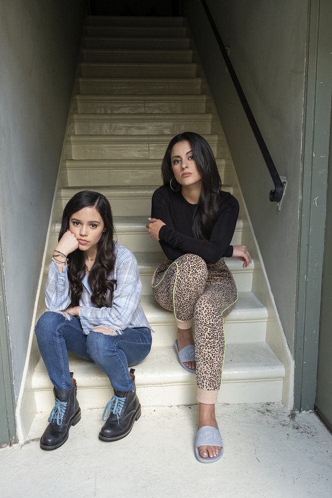You - Season 2 - What Are Friends For? - Promo - Jenna Ortega, Carmela Zumbado