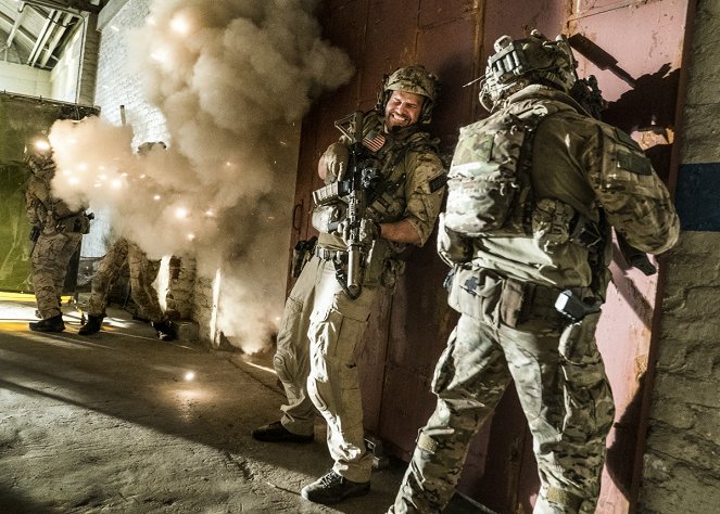 SEAL Team - Need to Know - Film - David Boreanaz
