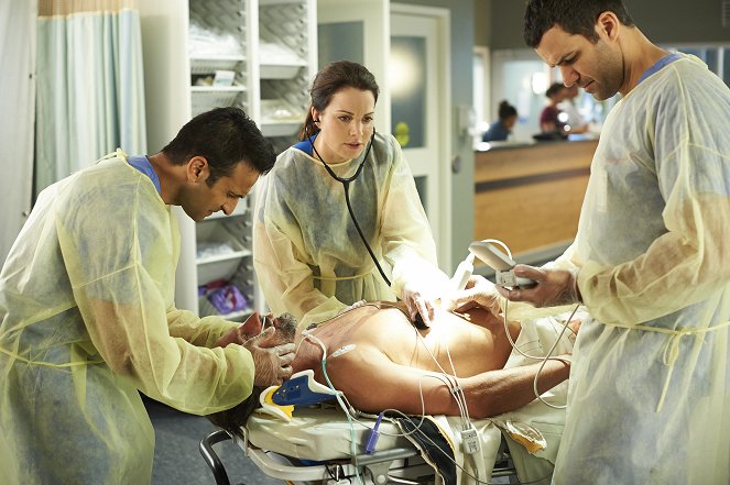Saving Hope - The Other Side of Midnight - Photos
