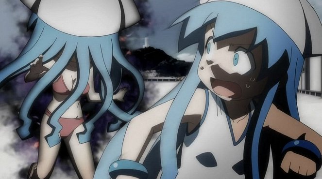 Squid Girl - Season 1 - How Much Is That Squiddy in the Window? / Ride `em, Squiddy! / You`re Phonier Than an 11-tentacled Squid! - Photos