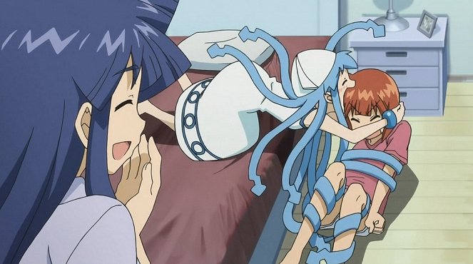 Squid Girl - Season 1 - How Much Is That Squiddy in the Window? / Ride `em, Squiddy! / You`re Phonier Than an 11-tentacled Squid! - Photos