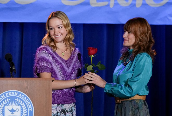 The Goldbergs - The Rose-Kissy Thing - Photos - Sadie Stanley, Brea Bee