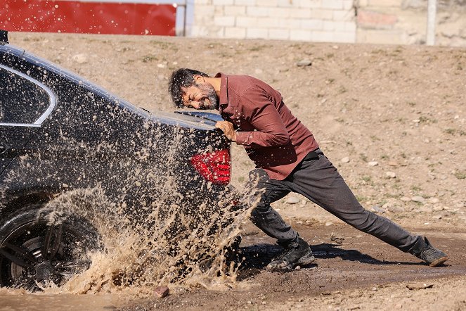 Uzak Şehrin Masalı - Episode 2 - Filmfotos - Barış Kılıç