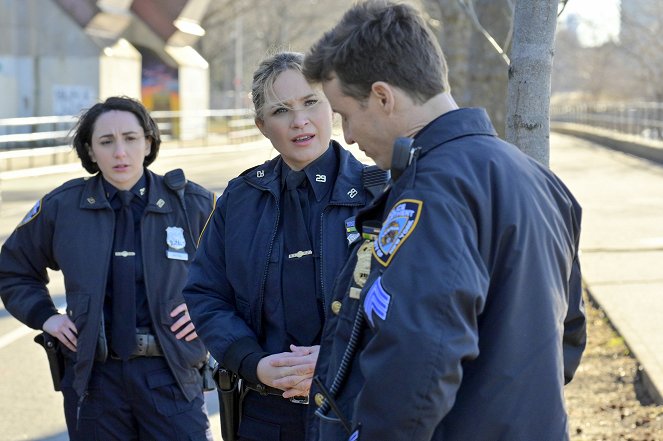 Blue Bloods - Crime Scene New York - Happy Endings - Photos - Lauren Patten, Vanessa Ray, Will Estes