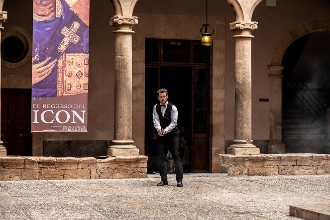 Tapahtui Mallorcalla - The Oligarch's Icon - Kuvat elokuvasta