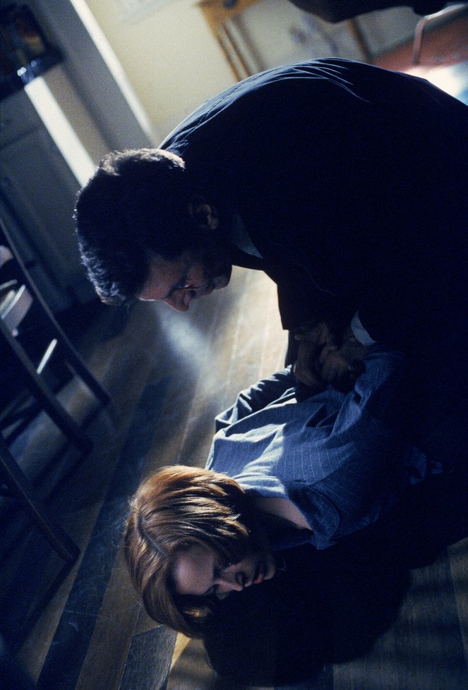 The X-Files - Orison - Van film - Gillian Anderson, Nick Chinlund