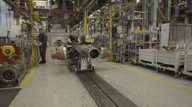Industrie - Továrna na kapitalismus - De la película