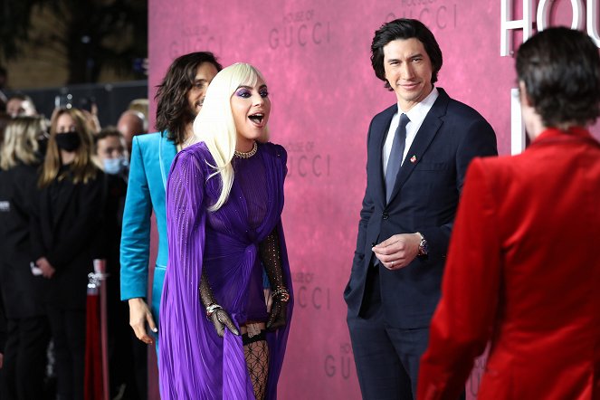 Casa Gucci - De eventos - UK Premiere Of "House of Gucci" at Odeon Luxe Leicester Square on November 09, 2021 in London, England - Lady Gaga, Adam Driver