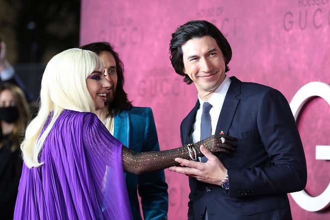 Dom Gucci - Z imprez - UK Premiere Of "House of Gucci" at Odeon Luxe Leicester Square on November 09, 2021 in London, England - Lady Gaga, Adam Driver
