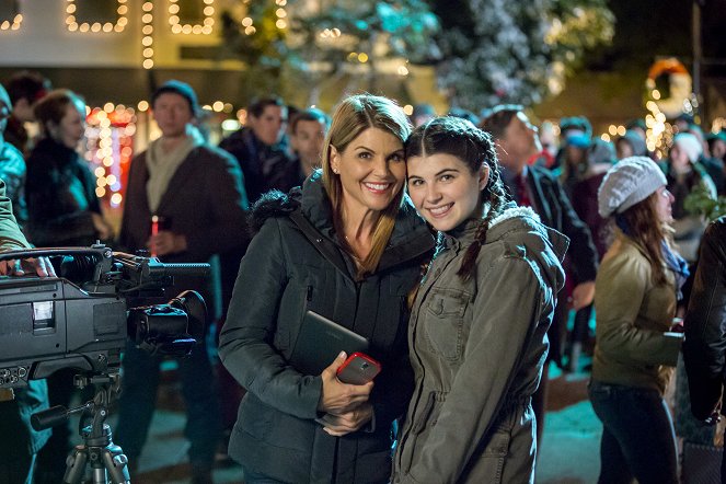 Every Christmas Has a Story - Making of - Lori Loughlin, Isabella Giannulli