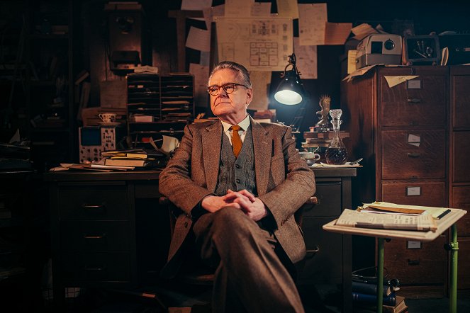 Doctor Who - Flux - Once, Upon Time - Photos - Kevin McNally