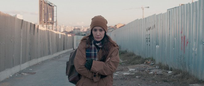 Kaygı - Kuvat elokuvasta - Algı Eke