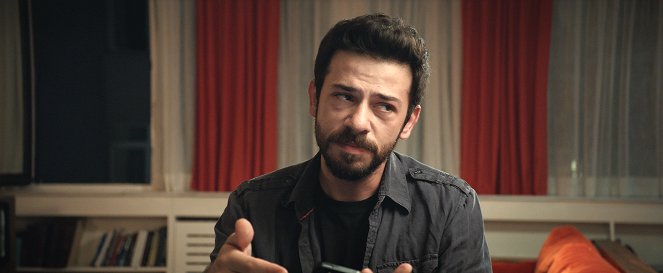Taksim Hold'em - Do filme - Ahmet Tansu Taşanlar