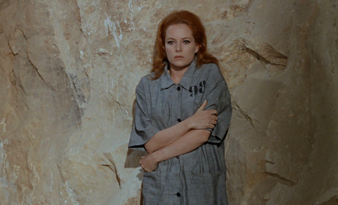 Jess Franco:99 Women - Kuvat elokuvasta - Luciana Paluzzi