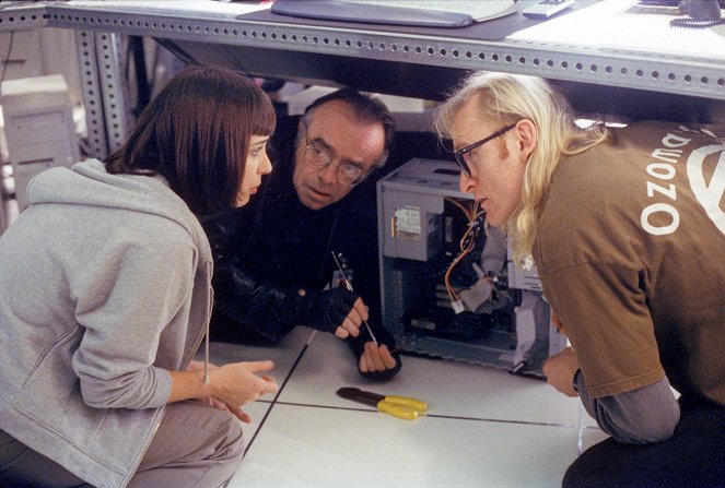 The X-Files - First Person Shooter - Van film - Constance Zimmer, Tom Braidwood, Dean Haglund