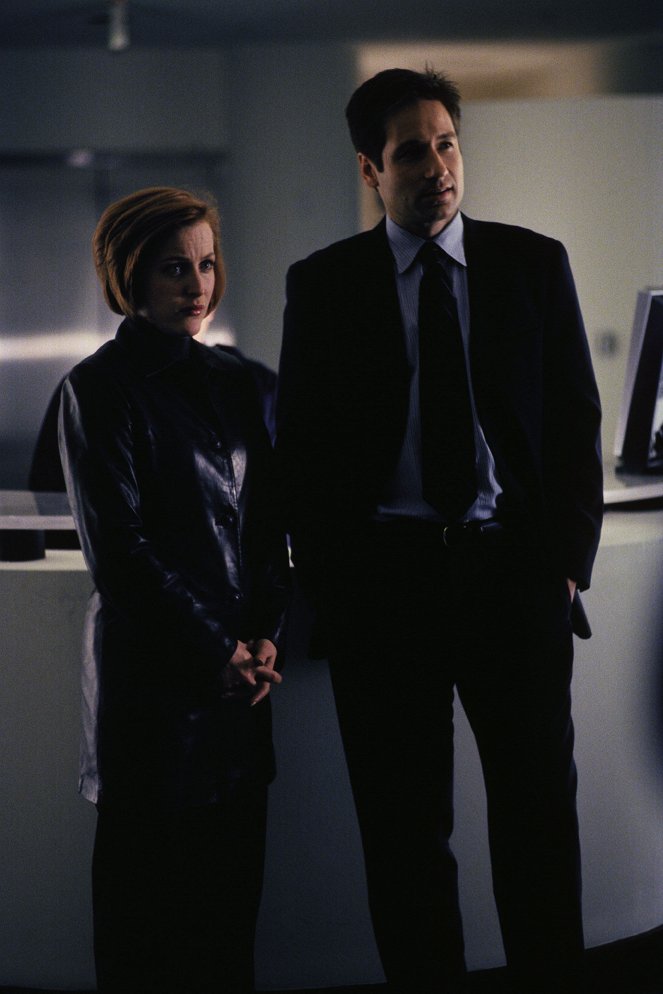 The X-Files - First Person Shooter - Photos - Gillian Anderson, David Duchovny