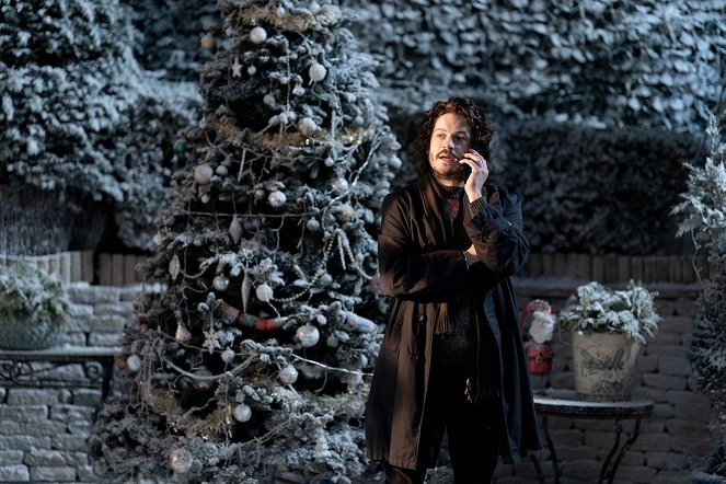 A Christmas Number One - Film - Iwan Rheon
