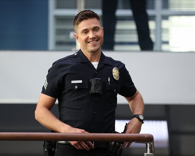 The Rookie - Poetic Justice - Photos - Eric Winter