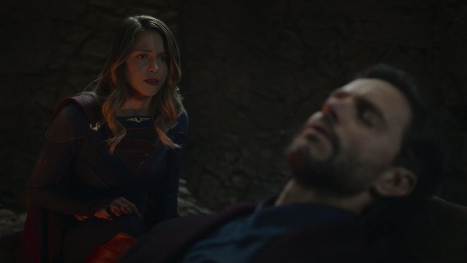 Supergirl - Season 6 - A Few Good Women - Film - Melissa Benoist