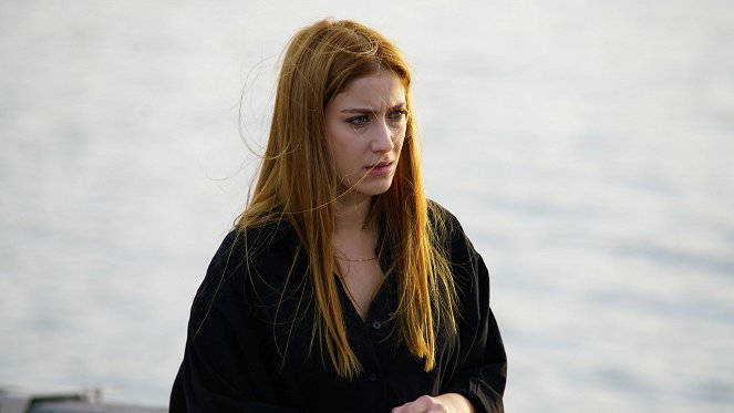 Misafir - Film - Hazal Kaya