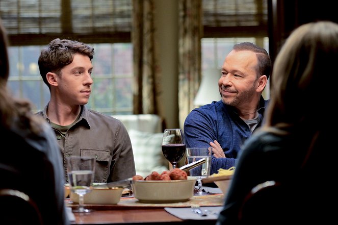 Blue Bloods - Crime Scene New York - Season 11 - Justifies the Means - Photos - Will Hochman, Donnie Wahlberg