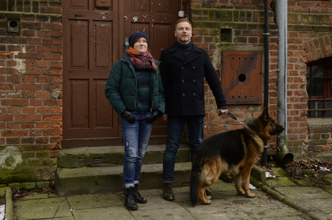 Alex felügyelő - Zaręczyny - Filmfotók - Magdalena Walach, Krystian Wieczorek