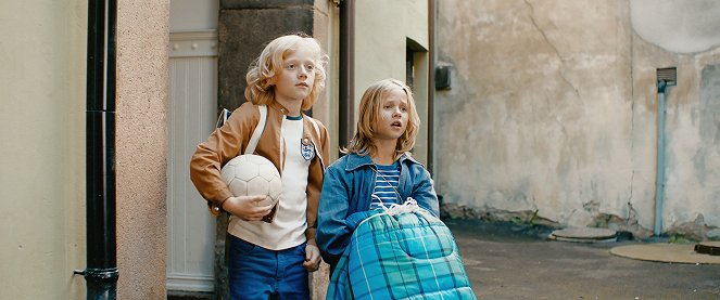 Mormor og de åtte ungene - Z filmu - Arnold E. V. Granqvist, Amund W. Blakstvedt