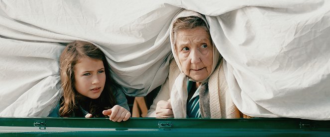 Mormor og de åtte ungene - De la película - Petronella Nygaard, Marit Opsahl Grefberg