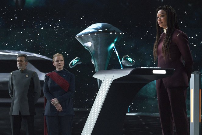 Star Trek: Discovery - Season 4 - Kobayashi Maru - Photos - Oded Fehr, Chelah Horsdal, Sonequa Martin-Green