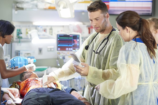 Saving Hope - Shattered - Filmfotók