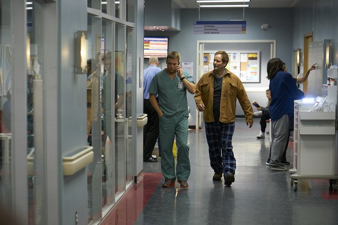 Saving Hope, au-delà de la médecine - Ce qui ne s'efface pas - Film