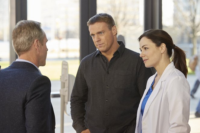 Saving Hope - Anybody Seen My Baby - Photos