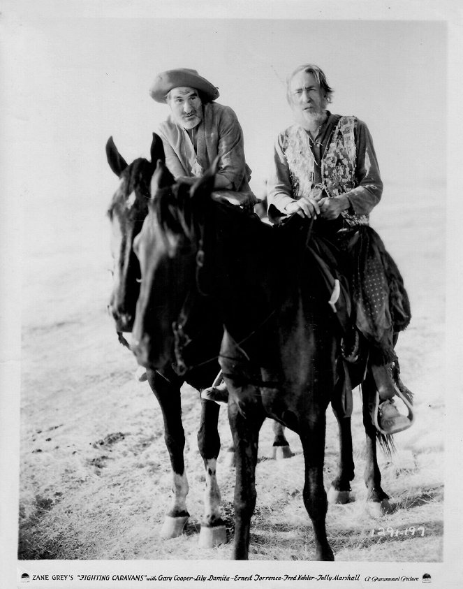 Fighting Caravans - Cartões lobby - Ernest Torrence, Tully Marshall