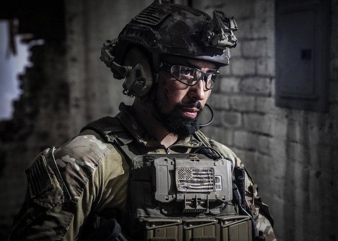 SEAL Team - Conspicuous Gallantry - Do filme - Neil Brown Jr.