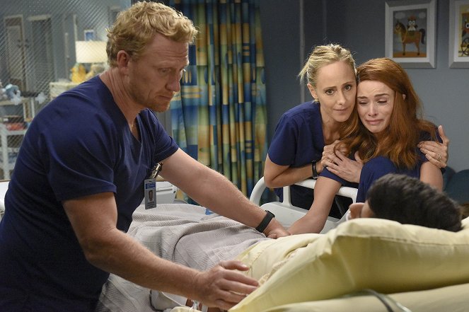 Grey's Anatomy - Die jungen Ärzte - Season 18 - Gefährliche Entladung - Filmfotos - Kevin McKidd, Kim Raver, Abigail Spencer