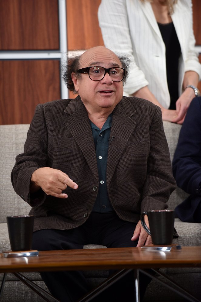 Philadelphia - Wolf Cola : Un scandale public - Film - Danny DeVito