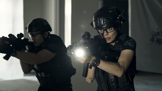 SWAT - Különleges egység - Madrugada - Filmfotók - Lina Esco