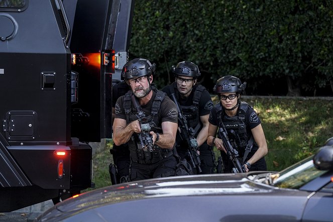 SWAT - Különleges egység - Crisis Actor - Filmfotók - Jay Harrington, Alex Russell, Lina Esco