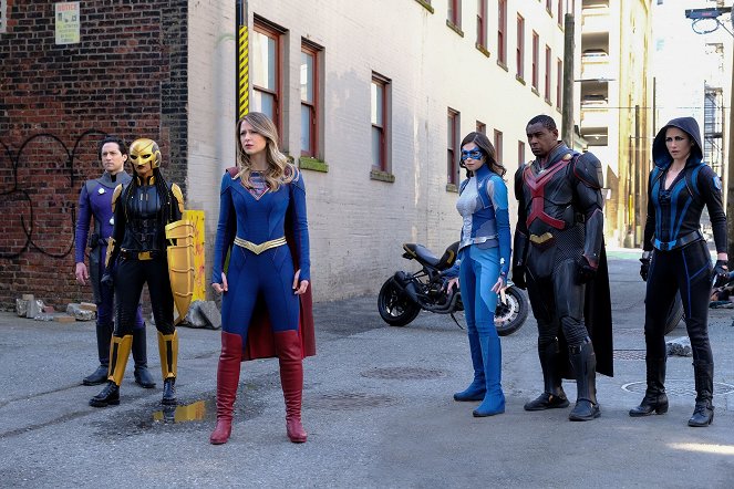 Supergirl - Ty też możesz coś przeoczyć - Z filmu - Jesse Rath, Azie Tesfai, Melissa Benoist, Nicole Maines, David Harewood, Chyler Leigh