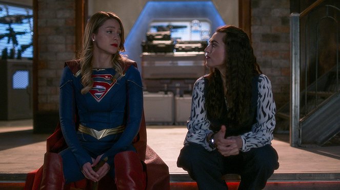 Supergirl - The Gauntlet - Van film - Melissa Benoist, Katie McGrath