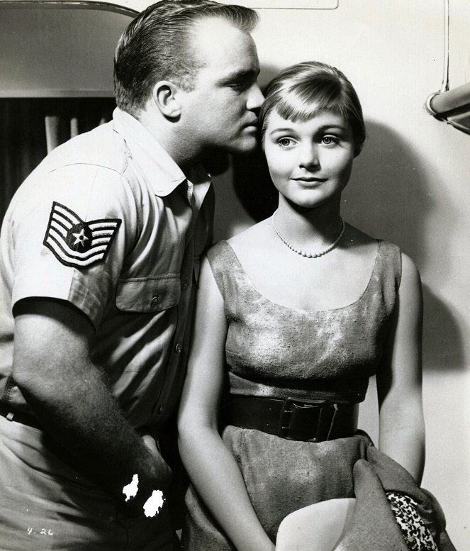 Gary Crosby, Carol Lynley